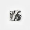 Bague carrée sculpturale Bague carrée sculpturale