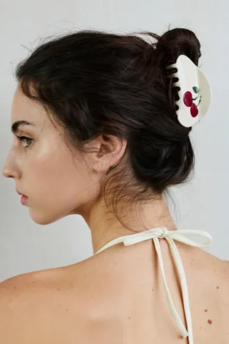 Barrette à cheveux en forme de cerise incurvée