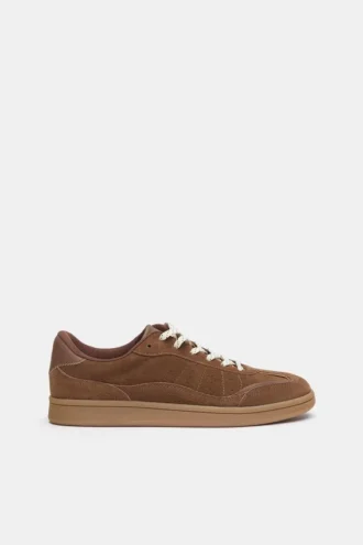 Baskets en cuir refendu