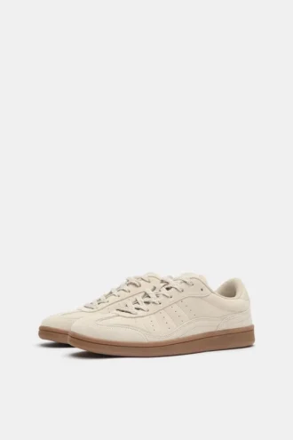Baskets en cuir refendu