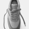 Baskets STWD à plusieurs empiècements Baskets STWD à plusieurs empiècements