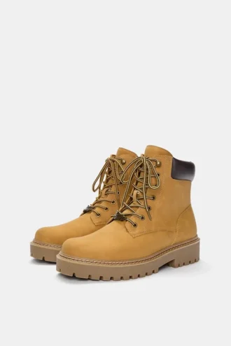 Bottes à lacets STWD