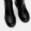 Bottes plates montant jusqu’aux genoux Bottes plates montant jusqu’aux genoux