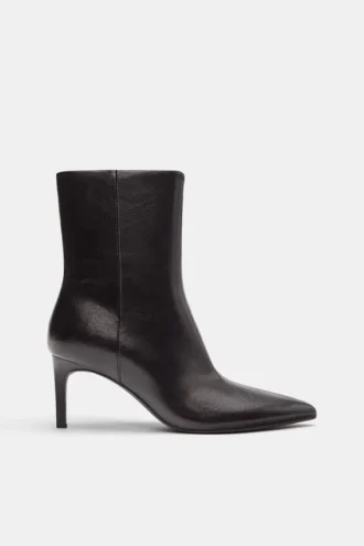 Bottes à talons aiguilles