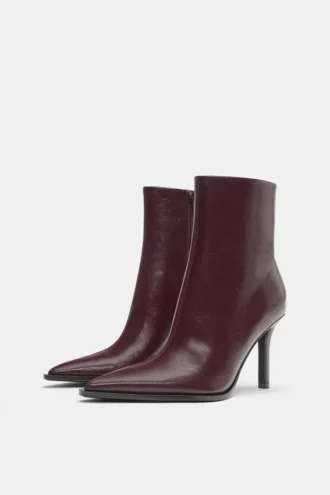 Bottes à talons aiguilles