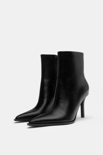 Bottes à talons aiguilles