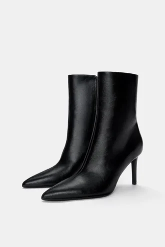 Bottes à talons aiguilles