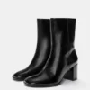 Bottes à talons hauts Bottes à talons hauts