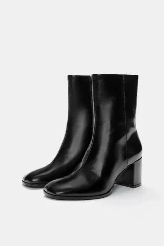 Bottes à talons hauts