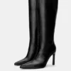 Bottes à talons hauts montant jusqu’aux genoux Bottes à talons hauts montant jusqu’aux genoux