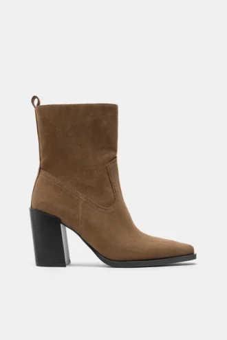 Bottes à talons style cowboy