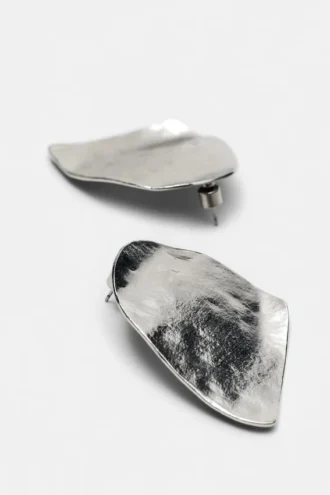 Boucles d&rsquo;oreilles plates texturées