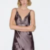 Camisole asymétrique en dentelle