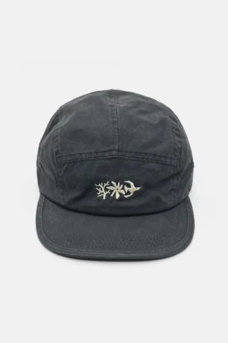 Casquette brodée à cinq panneaux Casquette brodée à cinq panneaux