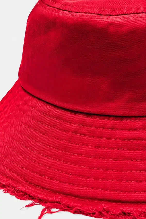 Chapeau bob à ourlet effiloché Chapeau bob à ourlet effiloché