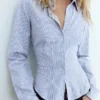 Chemise ajustée en popeline avec pinces