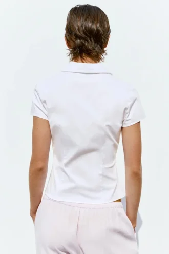 Chemise ajustée à manches courtes
