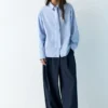 Chemise en popeline avec cravate Chemise en popeline avec cravate