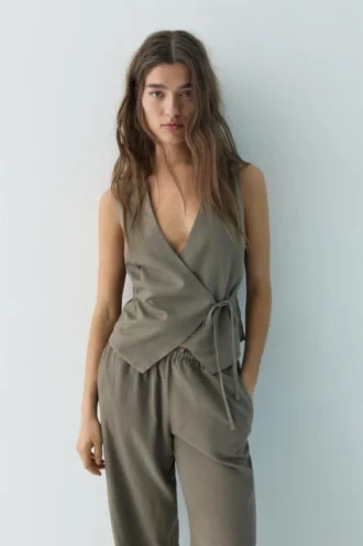 Gilets en mélange de lin rustique Gilets en mélange de lin rustique