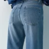 Jean baggy à coupe droite avec strass