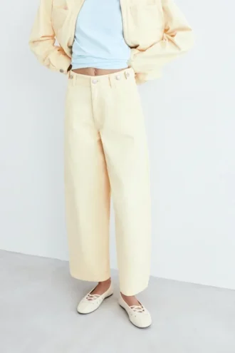 Jean coupe ballon à taille ajustable