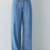 Jean à jambes larges avec cordon de serrage Jean à jambes larges avec cordon de serrage