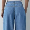 Jean à jambes larges avec cordon de serrage Jean à jambes larges avec cordon de serrage