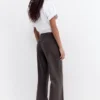 Jean taille basse style corsaire Jean taille basse style corsaire