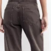 Jean taille basse style corsaire Jean taille basse style corsaire