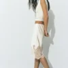 Jupe mi-longue style lingerie