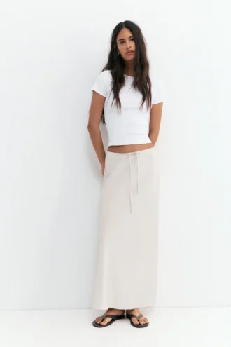 Jupe midi en satin