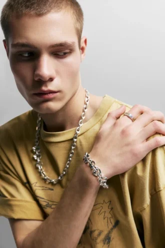 Lot colliers et bracelet