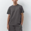 Lot comprenant un short de jogging et un T-shirt Lot comprenant un short de jogging et un T-shirt