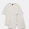 Lot comprenant un short de jogging et un T-shirt