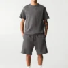 Lot comprenant un short de jogging et un T-shirt Lot comprenant un short de jogging et un T-shirt