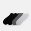 Lot de 4 paires de chaussettes courtes basiques Lot de 4 paires de chaussettes courtes basiques