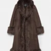Manteau long avec détails en fausse fourrure