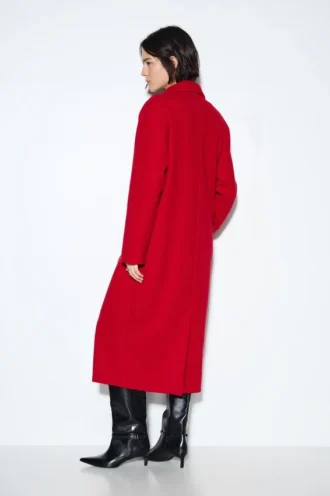 Manteau long rouge doux