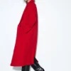 Manteau long rouge doux