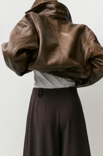 Pantalon ajusté à pinces Pantalon ajusté à pinces