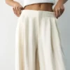Pantalon ajusté à pinces Pantalon ajusté à pinces