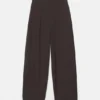Pantalon ajusté à pinces Pantalon ajusté à pinces