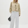 Pantalon de survêtement à jambes larges avec coutures Pantalon de survêtement à jambes larges avec coutures