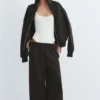 Pantalon de survêtement à jambes larges avec ourlet ajustable Pantalon de survêtement à jambes larges avec ourlet ajustable