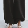 Pantalon de survêtement à jambes larges avec ourlet ajustable Pantalon de survêtement à jambes larges avec ourlet ajustable