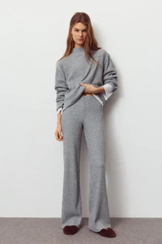 Pantalon droit au toucher doux