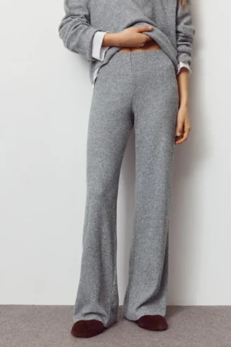 Pantalon droit au toucher doux