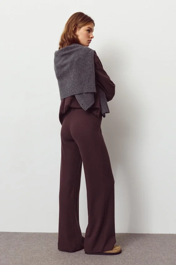 Pantalon droit au toucher doux Pantalon droit au toucher doux