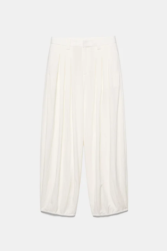 Pantalon à entrejambe tombant avec pinces Pantalon à entrejambe tombant avec pinces