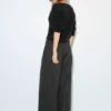 Pantalon à jambes larges et à double pince Pantalon à jambes larges et à double pince